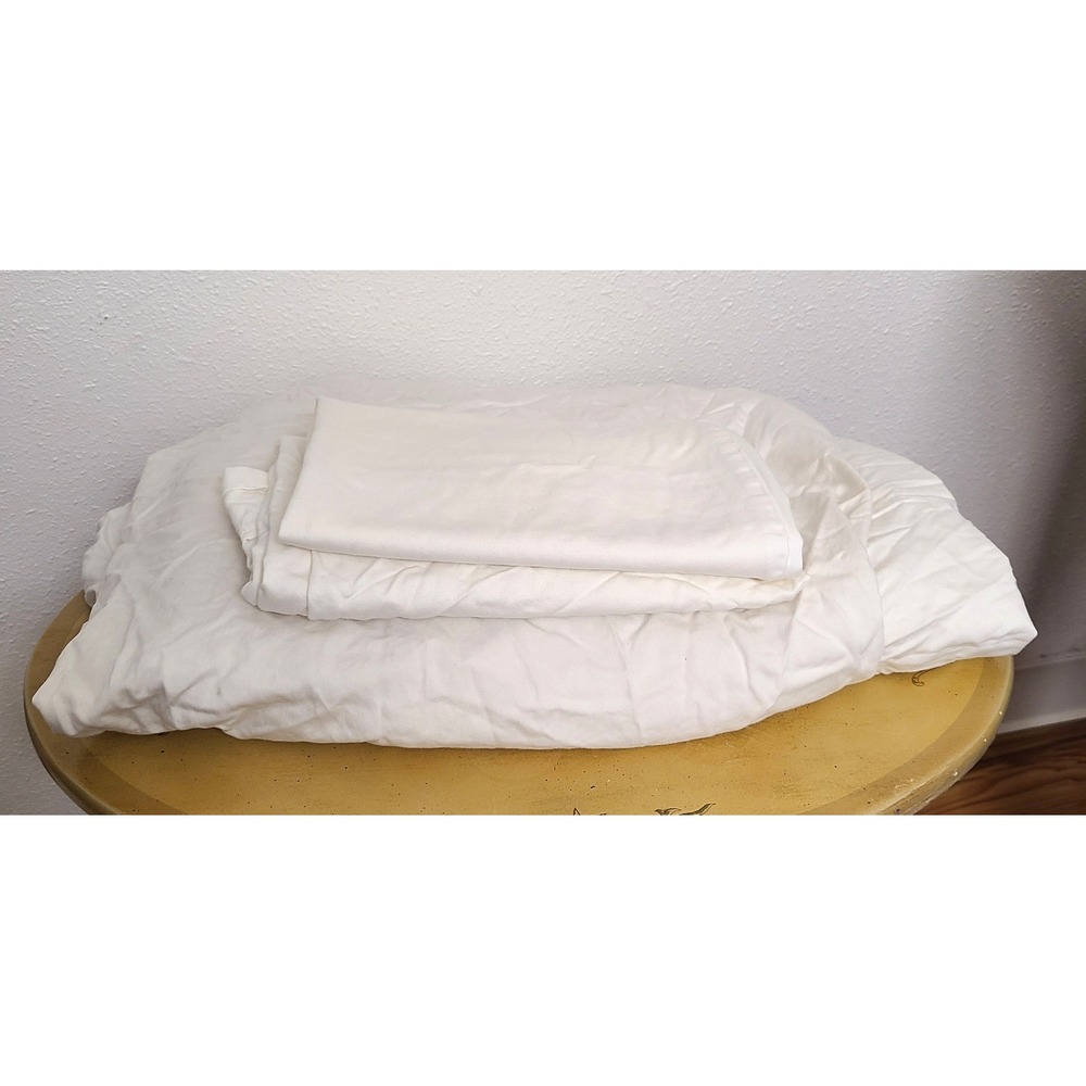 My Pillow Queen White 100% Cotton Solid Flat Sheet & Two Pillowcases Bedding Set